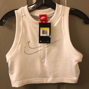 NWT 2018 Nike white cropped zip athletic top sz S